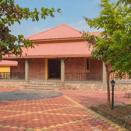 Wildcat Resort Tadoba Sirkada Exteriör bild